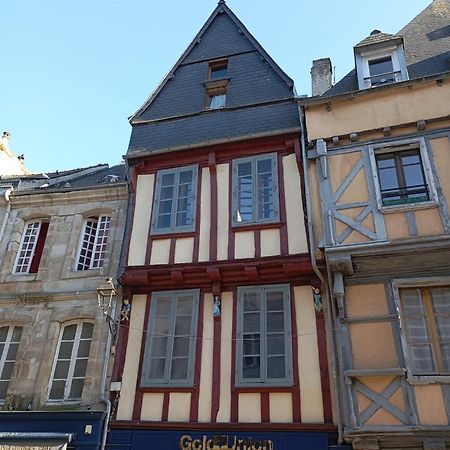 Escapade Romantique Sous Les Toits De Kereon - Centre Historique, Rue Pietonne Кимпер Екстериор снимка